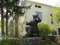 Памятник Шевч в Моринцах